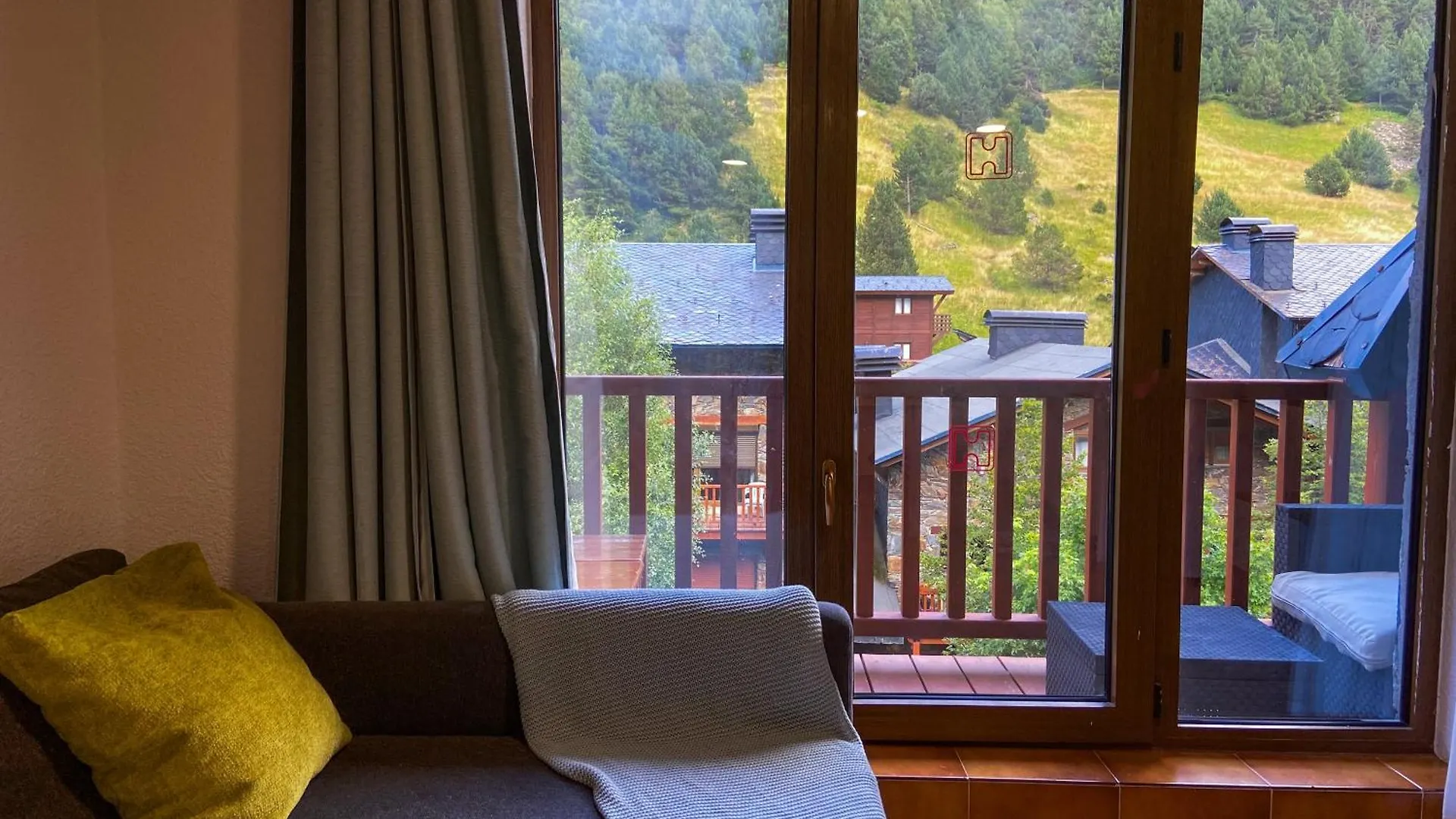 Atico Duplex Con Increibles Vistas A La Valle De Incles - Parking Gratis L By Bonesvacances