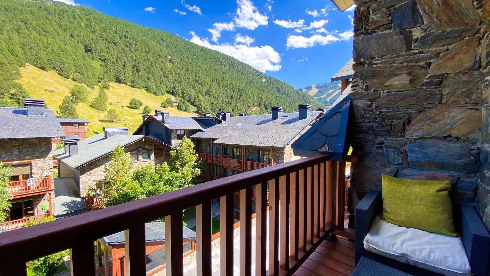 Atico Duplex Con Increibles Vistas A La Valle De Incles - Parking Gratis L By Bonesvacances 0*,